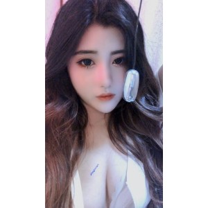 金鑫蔓笙：抖音风女神，翻版温碧霞，火辣身材，神奇魔力，土豪享宴