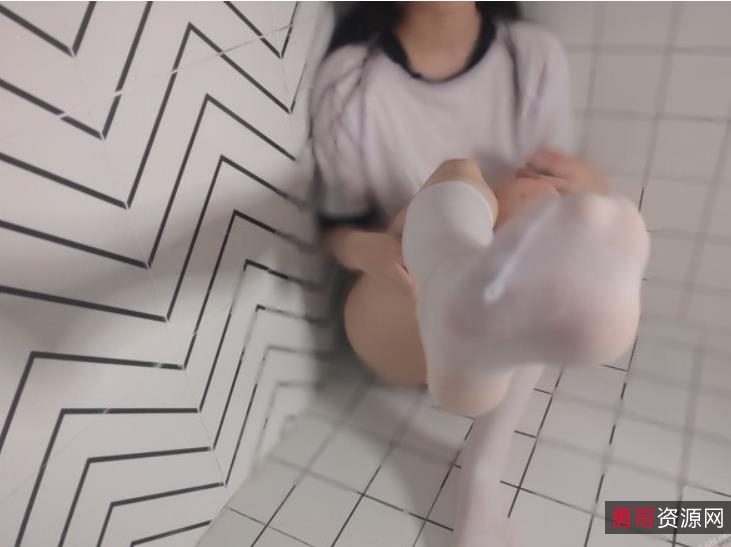 极品罗莉浮力姬：妹子美女Y乱抖M合集22V-8G，火爆热搜榜上的绝色美貌