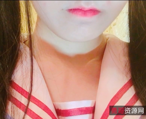 小银狐：清纯楚楚动人、气质狡猾的网红美少女
