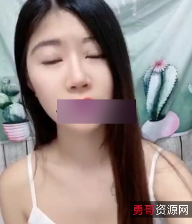 网红玲玲的视频合集：肆意妄为，拥有梦想的魅力