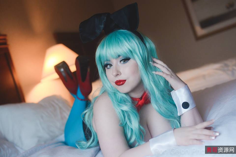 JulietteMicheleOnlyfans视频：空虚而又充满压迫感的视觉冲击