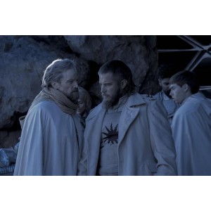 《异星灾变：为家人抉择的勇气》