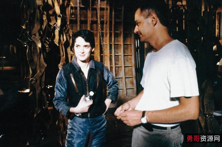 法国科幻喜剧:《巨型漏洞》1080P高清版法语中字