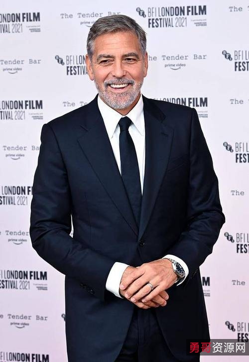 《温柔酒吧TheTenderBar：乔治克鲁尼本阿弗莱克主演，2021金球奖最佳剧情片提名！》