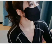 淑怡糖心传媒车模女神，苗条窈窕，身高170cm，大长腿，皮肤超白，活力四释放气质，让她成为众多粉丝心中的梦中情人。