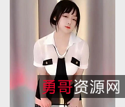 林小花L舞5V699M扭腰舞加特林机枪，网红童话公主的超有尺度视频，感受美好的自由心情。