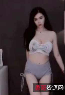 张琪格精选视频集46个视频，露脸舞蹈，肥美身材，颜值爆表！