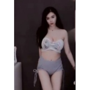 张琪格精选视频集46个视频，露脸舞蹈，肥美身材，颜值爆表！