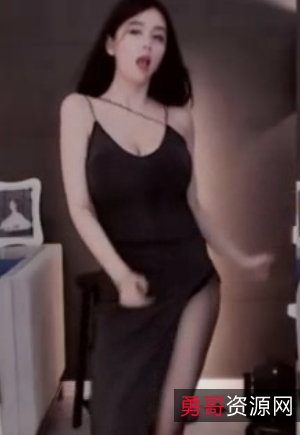 张琪格精选视频集46个视频，露脸舞蹈，肥美身材，颜值爆表！