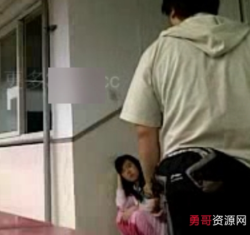 网红“小梦”的学生嬉闹老资源合集：抖音精彩雄心豹子胆，兄弟单身看点