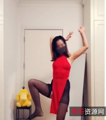 抖音热门！诗宝最新果舞视频：活力四射，激发更多活力