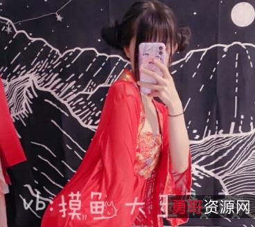 《土豪专享系列：穷人的女神，富人的奇怪器具，让你看到口罩下的丑闻》