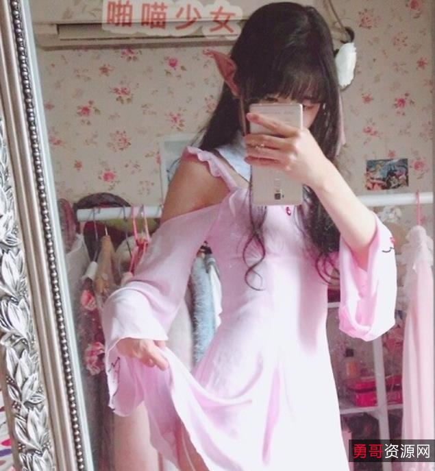 《Venus:宅男白月光下的绅士小女神》