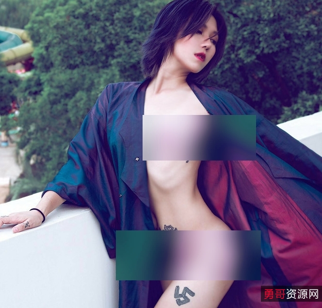 《浮力姬：清秀御姐的风情作品，疼中带爽，扭曲五观，男士们的资源》