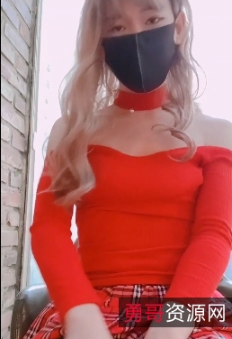 白晓雪韩国TS合集：性感身材、技巧精湛的舞蹈、海边拍摄、夜店跳舞、咖啡店拍摄、游乐场玩耍，白晓雪的魅力和性感让你心跳加速！