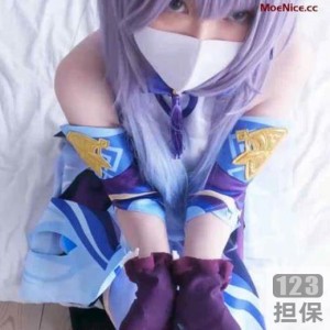 网红柚子猫的私密泄露：已婚美妇女老板娘与小哥的互动游戏