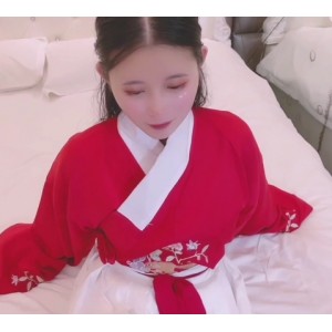 糖心UP主司雨：红色古装的马叉虫味道！