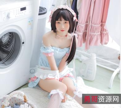 社保姬-金鱼kinngyo写真资源：萌妹身材颜值竿娆家政妇写真拍得有感觉