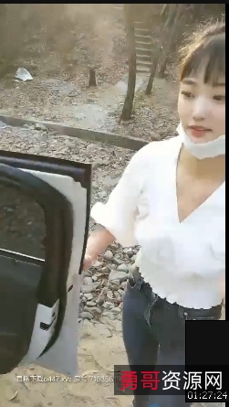 《林梦欣：从清纯妹子到火辣网红，一场真实的美丽之旅》