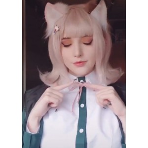 Enafox精彩视频合集226P42V+2.23G，收录网红Enafox精彩视频片段，美食、旅游、聊天等，拥抱大自然的最佳方式！