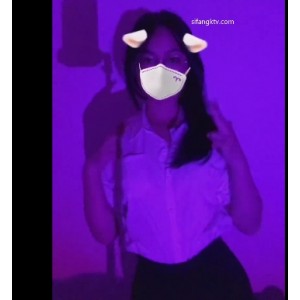 百合女大学生日常：温柔可人的气质，让人心动的舌吻和手满足