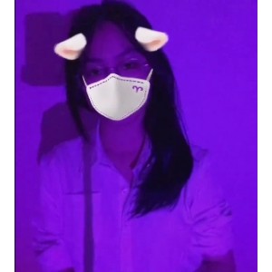 百合女大学生日常：温柔可人的气质，让人心动的舌吻和手满足