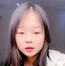 00后嫩妹百合双头龙互擦互玩