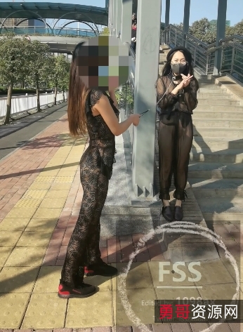 最新FSS冯珊珊户外野外打野装备：女魔极别杀手良心剧魔女七七四十九招悬崖峭壁大PP玉兔白旗超大容量社保173v-21.5G