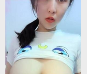 气质奶妈聊天挤馒头，蔡文姬2.1G少妇牛奶直播间，祥和气息满满！