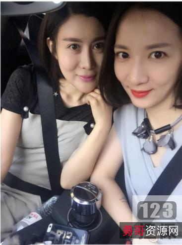 已婚社会美女:实拍双人双镜视角愉悦融洽