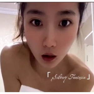 推特福利姬灿灿举牌私拍视频图片