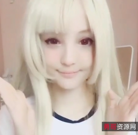 OnlyFans乖乖女Luvur日常私拍101部合集101V