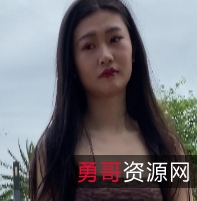 性感比基尼美女展示长腿翘臀，高清视频资源，免费下载