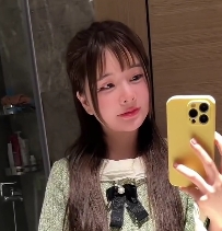 妹子闺女主动侍奉，被窝里深情吃着棒子，精彩1V+129M百度盘