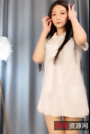 花椒女主播涵老师作品合集：高颜值女主播涵老师的精彩直播作品整理，让您认识这位大名鼎鼎的主播。欣赏她的正题内容，感受她带来的精彩。