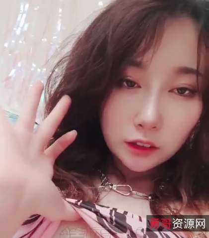 反差女神禧妹私人微信私拍2.95g百度云资源资源