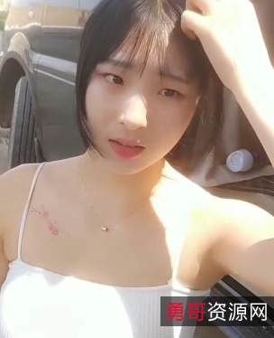 爆笑直播儿子带女友户外跪口深处释放，爸爸惊呆了！高清视频