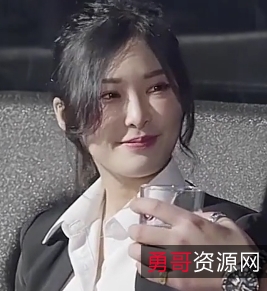 可爱妹子携带擦件紫薇的麻豆合集[4v+1.5g][百度盘]