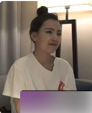 甜美边缘妹子寻花