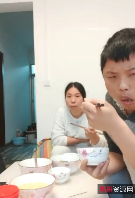 成都母子大姨乱来三人游打粑粑合集高清视频源码放飞自我释放体验真实禁忌感觉感