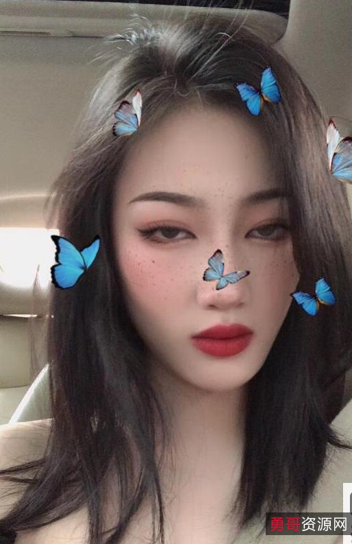 董柒柒反差婊资源合集，2.6G视频大小，绅士必备