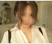 微博网红樱晚gigi钢琴课系列视频诱惑游戏脱衣身材尺度