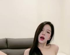 高颜值精选女神自拍视频1小时56分钟，黑丝大长腿性感撕丝袜洗澡嫩妹妹耐看