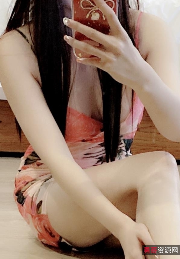 蜜桃沐沐花开美人沁芳香作品