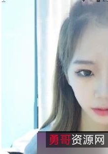 学妹小娜娜的商品标题可以为：迷人学妹小娜娜的优质商品推荐