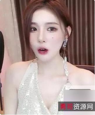 小水熙的最新大作：斗鱼主播