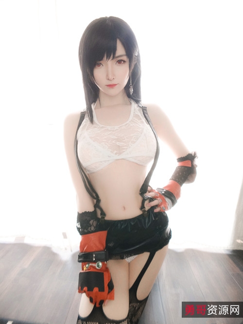 魔法秋秋：微博网红高颜值，14.4G大合集，41V视频