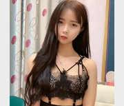 快手主播温柔苗（张傲娇）视频合集：长相身材在贤娆舞蹈天赋惊艳