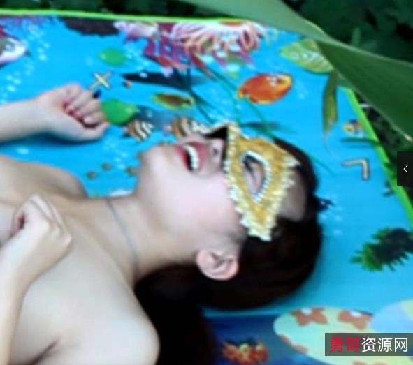 野外一姐苏晴合集：不漏脸的火爆视频[14V-5.7G]