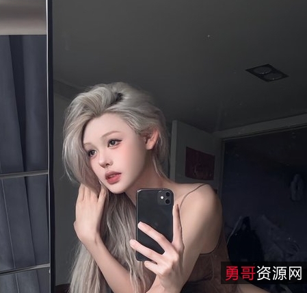 神颜网红TS陈念君高价互动福利展示46张图片+22分钟视频总大小279M